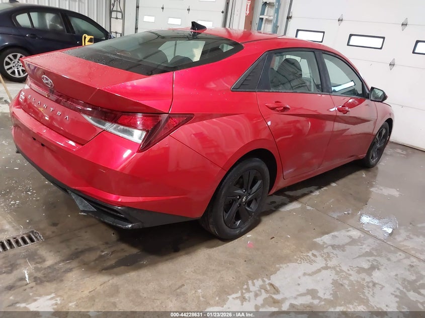 2022 Hyundai Elantra Sel