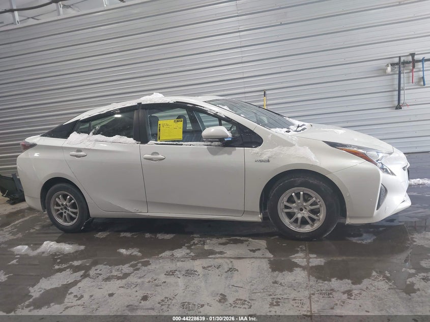 2017 Toyota Prius Four VIN: JTDKARFU0H3032672 Lot: 44228639
