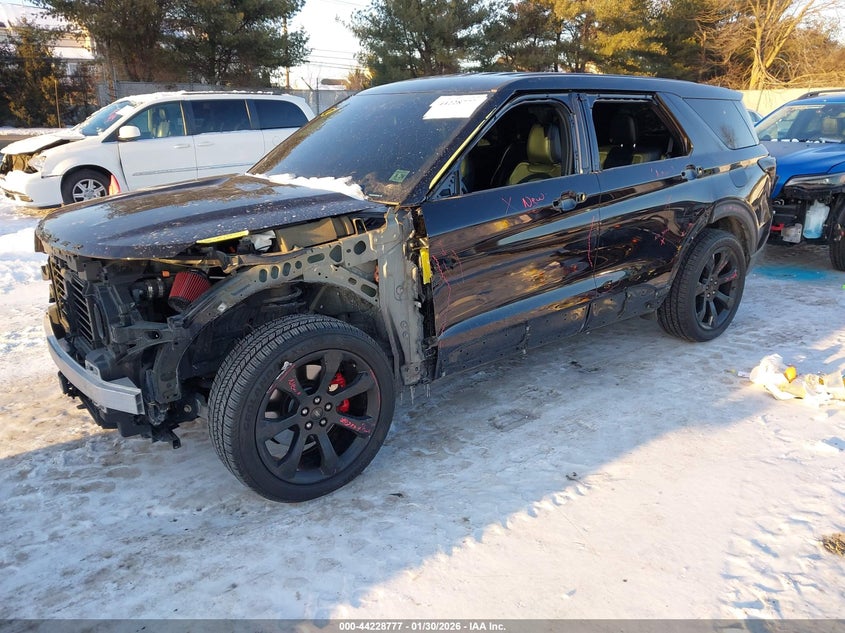 2021 Ford Explorer St