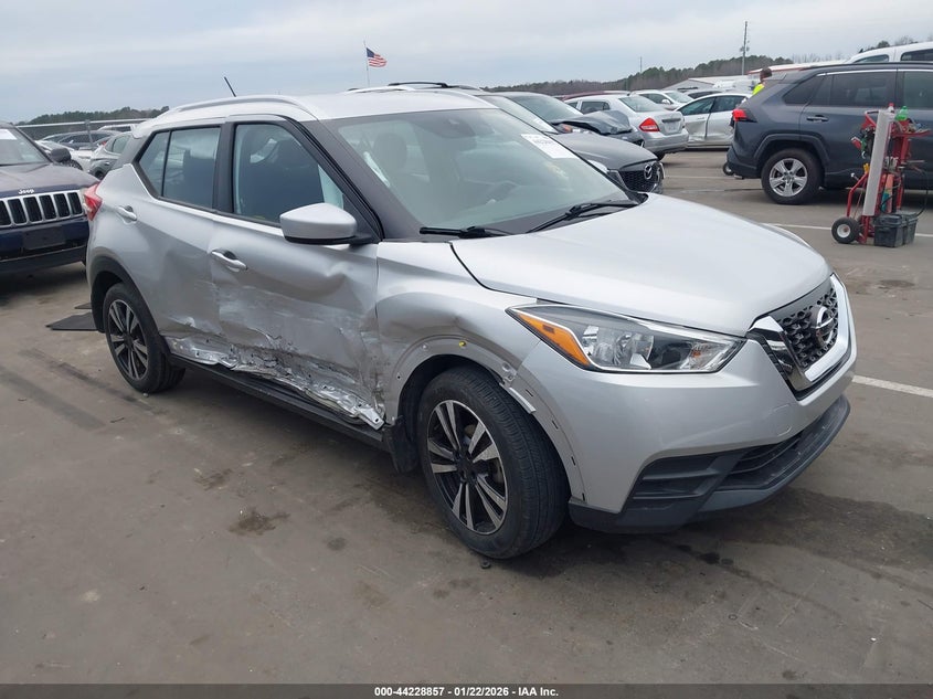 2020 Nissan Kicks Sv Xtronic Cvt