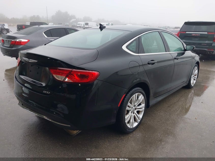 2015 Chrysler 200 Limited