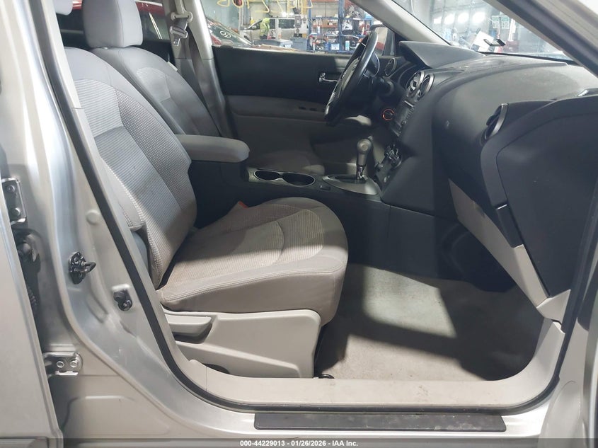 2013 Nissan Rogue Sv