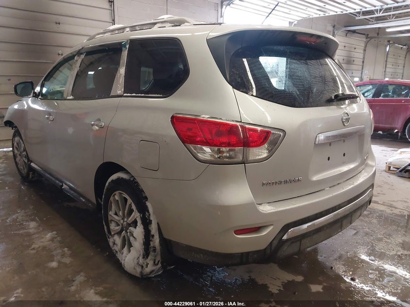 2016 Nissan Pathfinder S