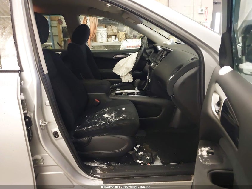 2016 Nissan Pathfinder S