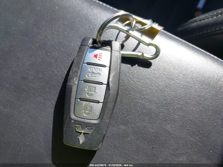 2023 Mitsubishi Outlander - widok 11
