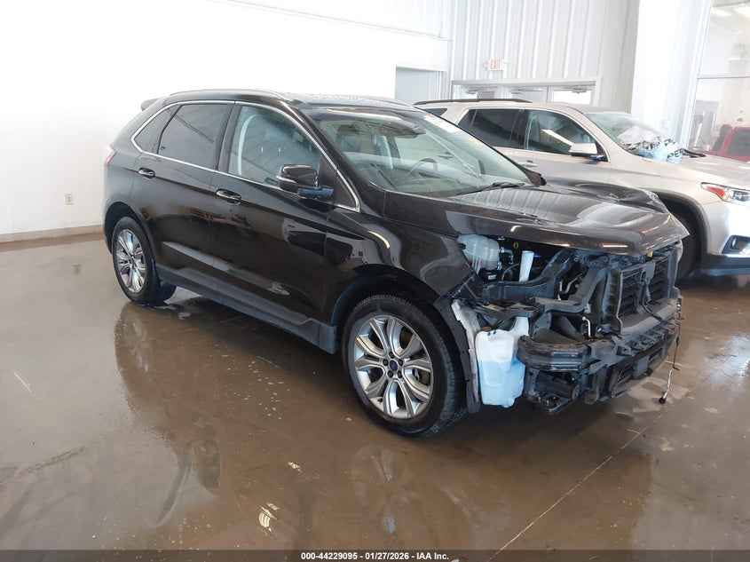 2019 Ford Edge Titanium