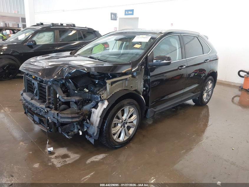 2019 Ford Edge Titanium