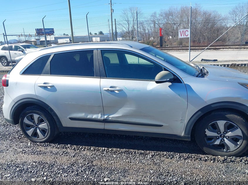 VIN KNDCC3LC4H5043217 2017 KIA NIRO EX