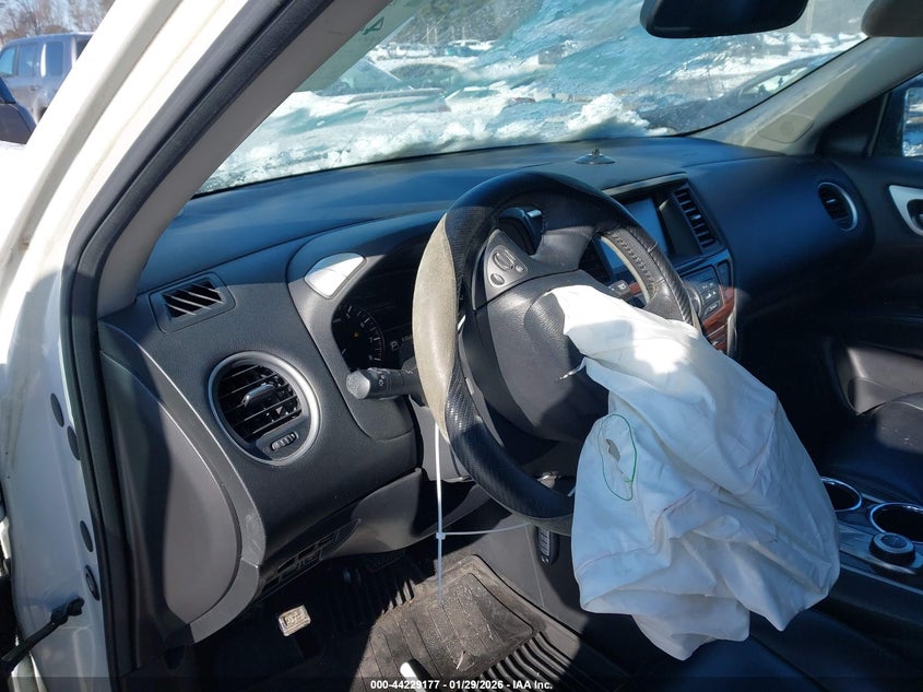 2013 Nissan Pathfinder Sl