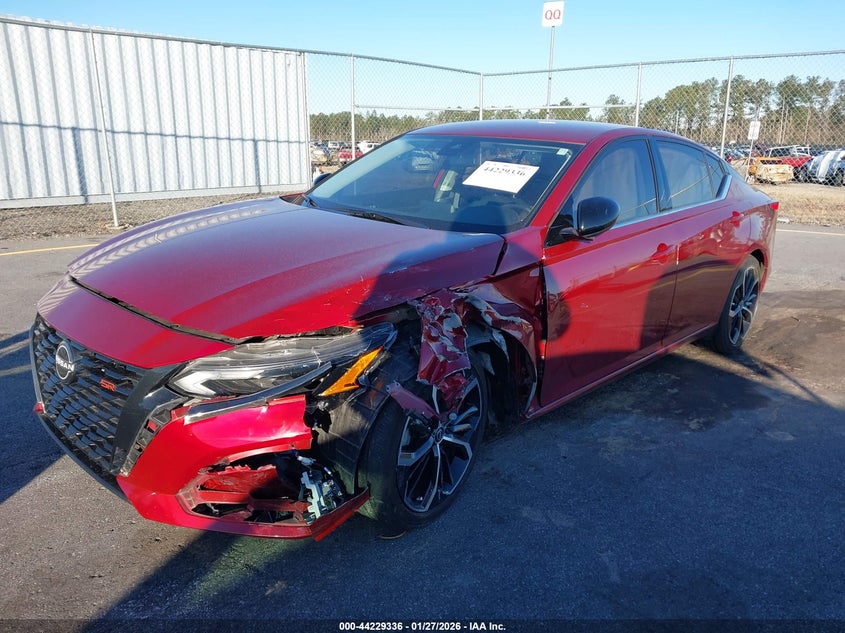 2023 Nissan Altima Sr Fwd