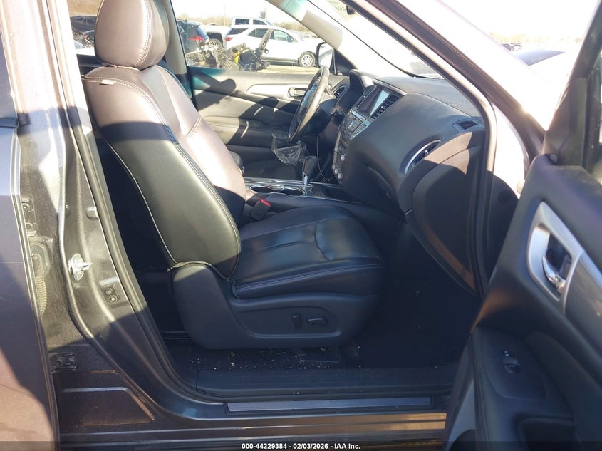 2017 Nissan Pathfinder Sl