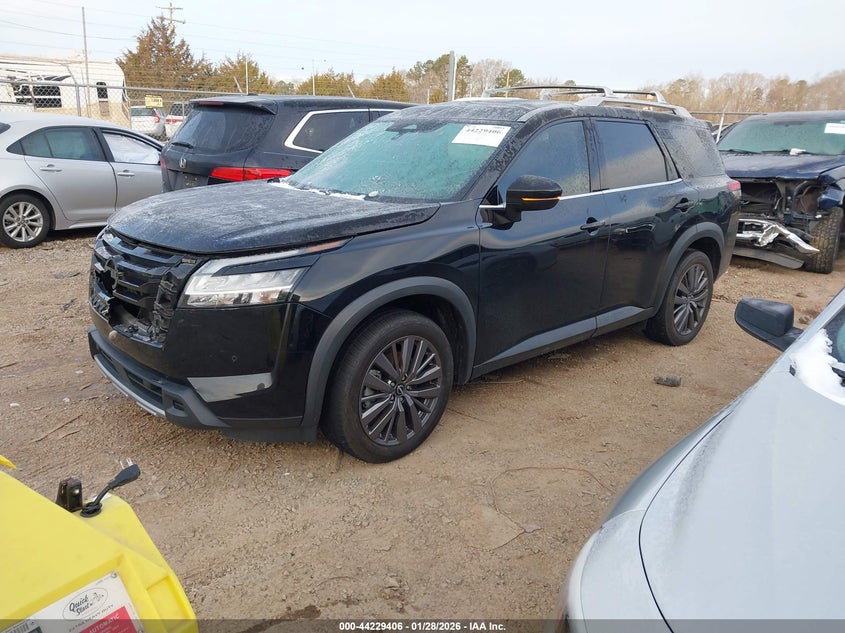 2023 Nissan Pathfinder Sl 4Wd