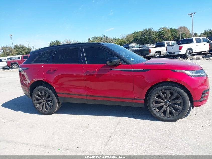 2018 Land Rover Range Rover Velar P250 Se R-Dynamic VIN: SALYL2RX1JA773957 Lot: 44229506