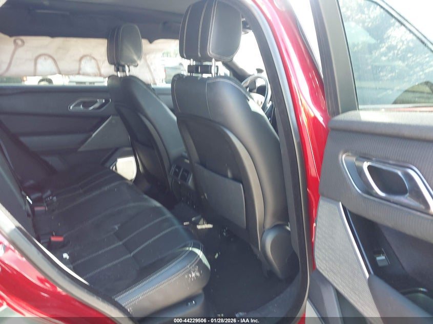 2018 Land Rover Range Rover Velar P250 Se R-Dynamic VIN: SALYL2RX1JA773957 Lot: 44229506