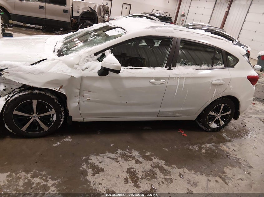 VIN 4S3GTAC60K3759776 2019 SUBARU IMPREZA 2.0I PREMIUM
