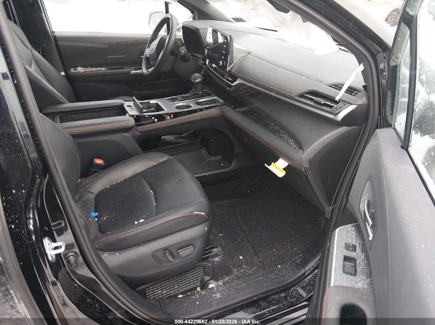 2022 Toyota Sienna Xse