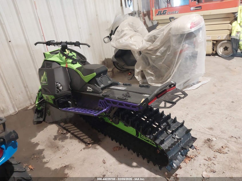 2025 Arctic Cat Mountain Cat 858