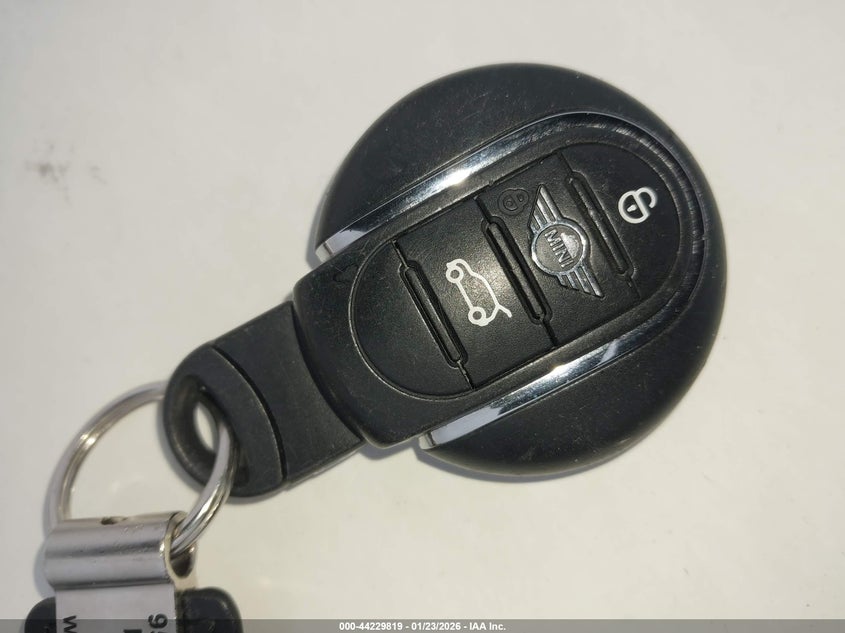 2020 Mini Clubman Cooper S VIN: WMWXJ1C01L2M98521 Lot: 44229819