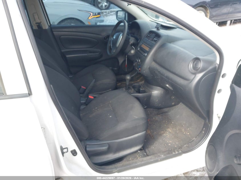 2016 Nissan Versa 1.6 S