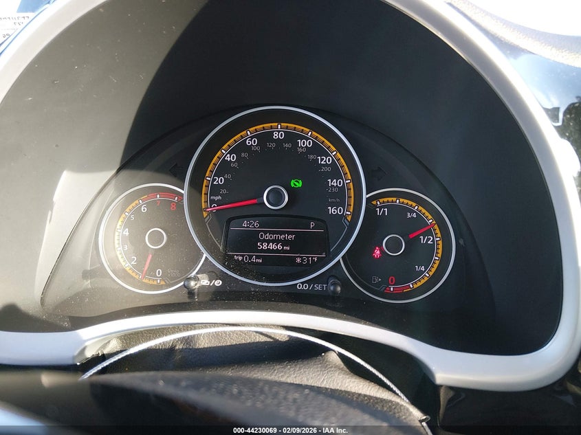 2018 Volkswagen Beetle 2.0T Dune VIN: 3VWSD7AT0JM711577 Lot: 44230069