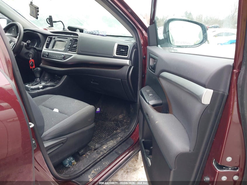 2019 Toyota Highlander Le