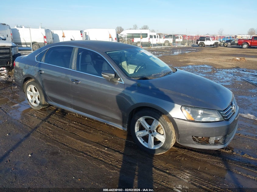 2012 VOLKSWAGEN PASSAT 2.5L SE