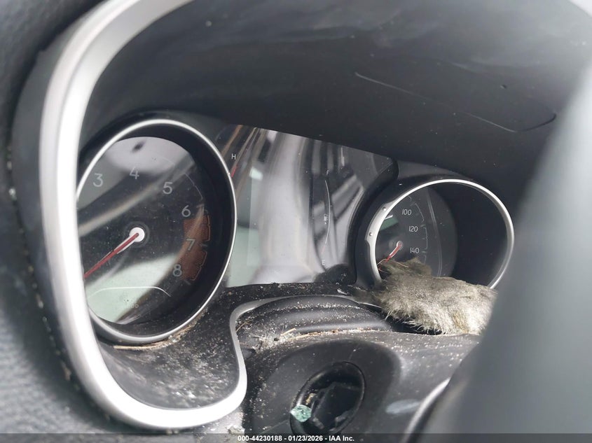 VIN 3C4NJCBB4JT139863 2018 JEEP COMPASS LATITUDE FWD