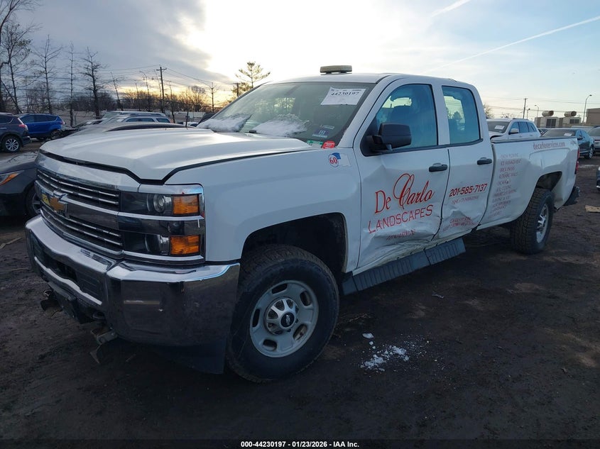2017 Chevrolet Silverado 2500hd Wt 1GC2KUEGXHZ368001 photo 1