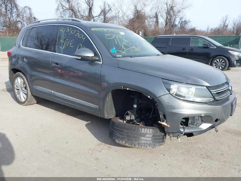 2013 Volkswagen Tiguan Se
