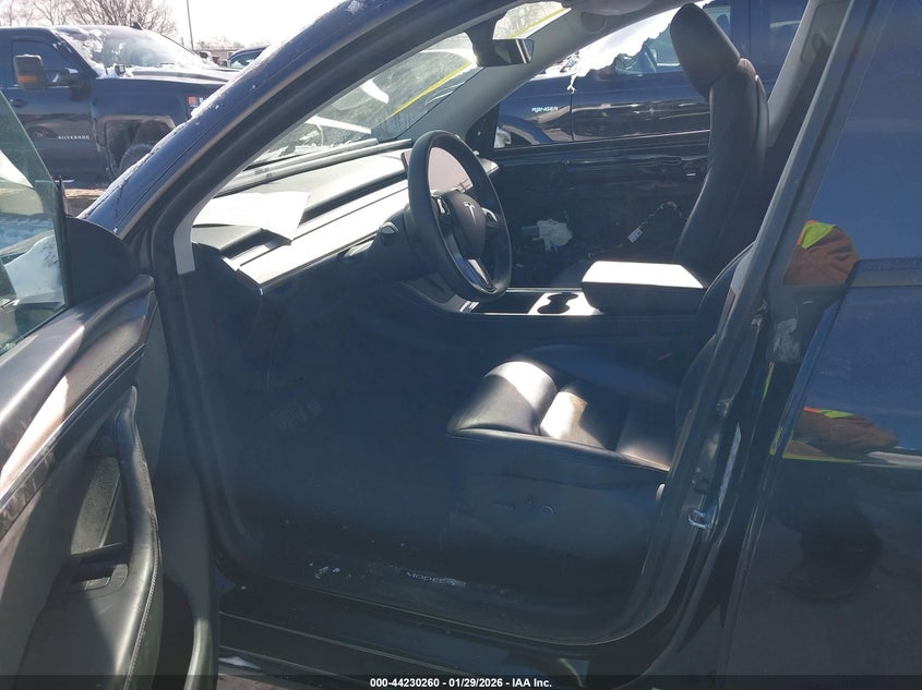 2025 Tesla Model Y Long Range Dual Motor All-Wheel Drive