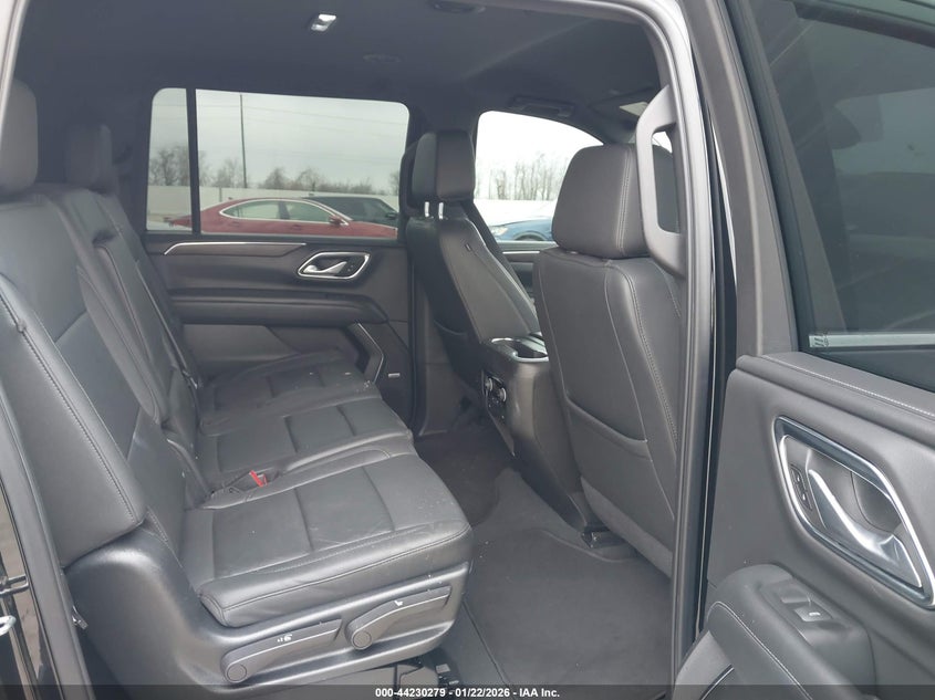 2022 Chevrolet Suburban 4Wd Lt VIN: 1GNSKCKD7NR242055 Lot: 44230279