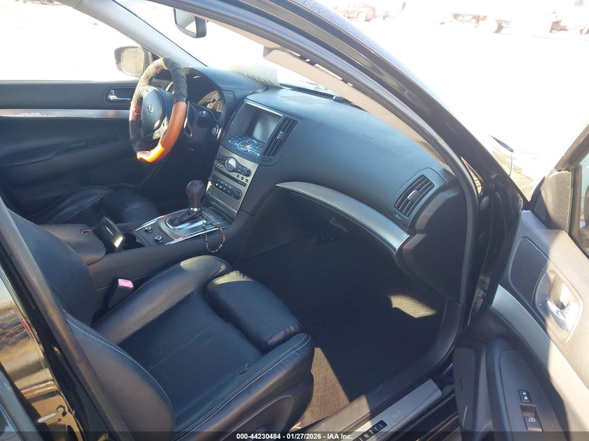 2012 Infiniti G37 Journey