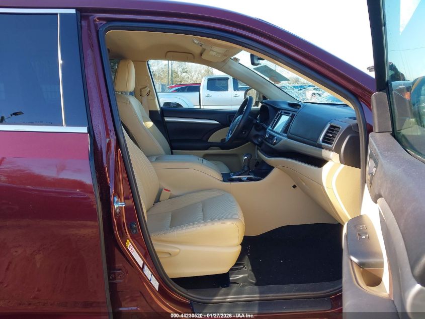 2016 Toyota Highlander Le Plus V6