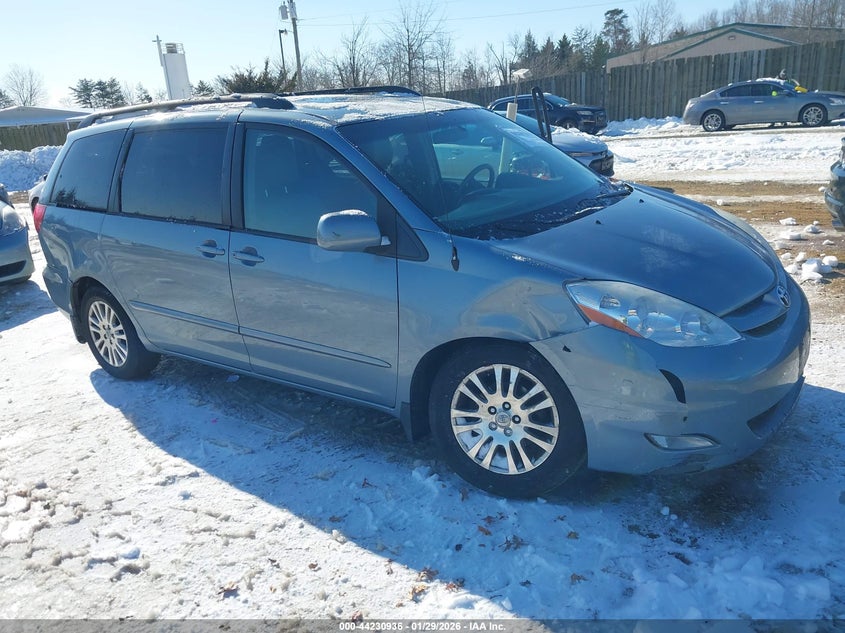 2010 Toyota Sienna Xle