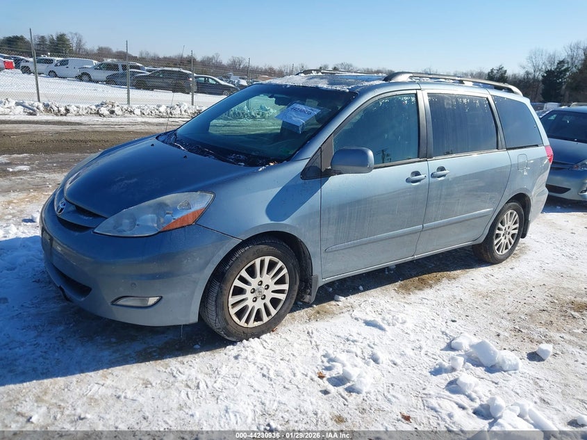 2010 Toyota Sienna Xle