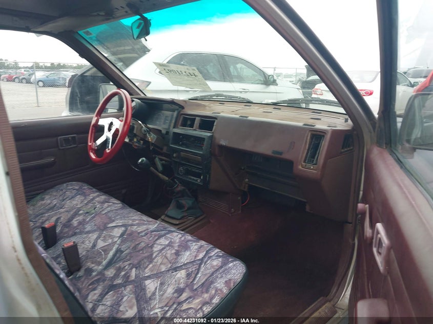1990 Nissan D21 Short Bed