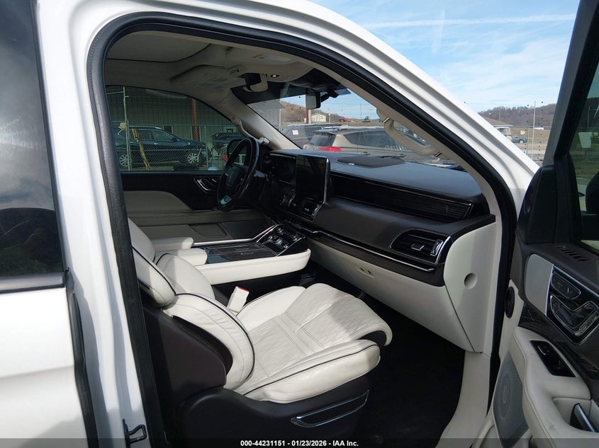 2019 Lincoln Navigator Black Label