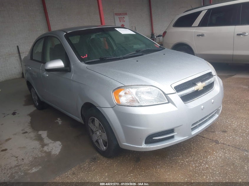 KL1TD5DE8BB208680 CHEVROLET AVEO Photo 1