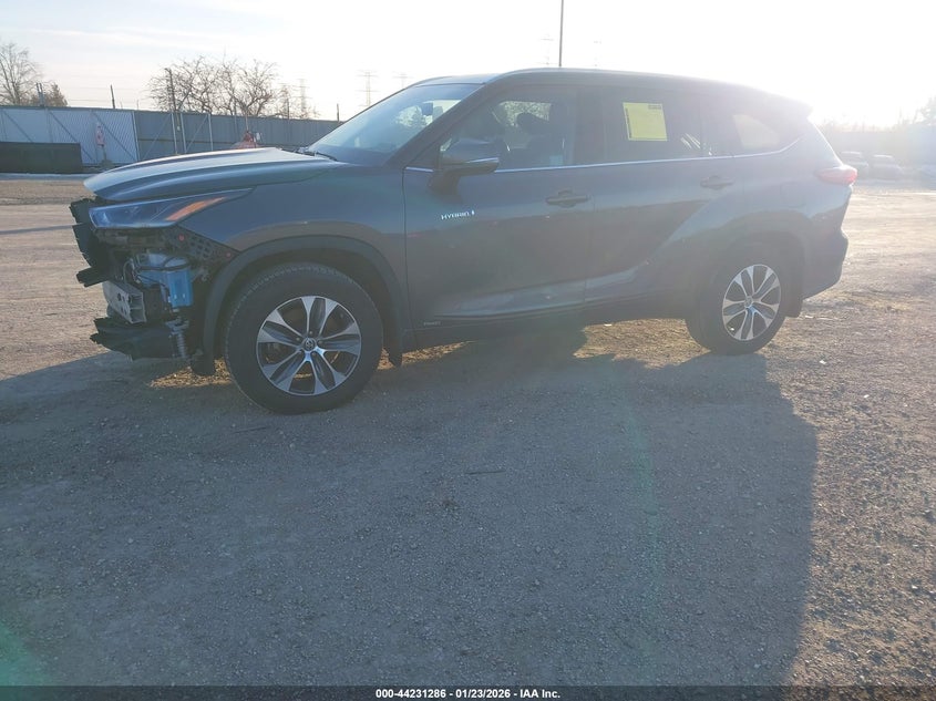 2021 Toyota Highlander Hybrid Xle