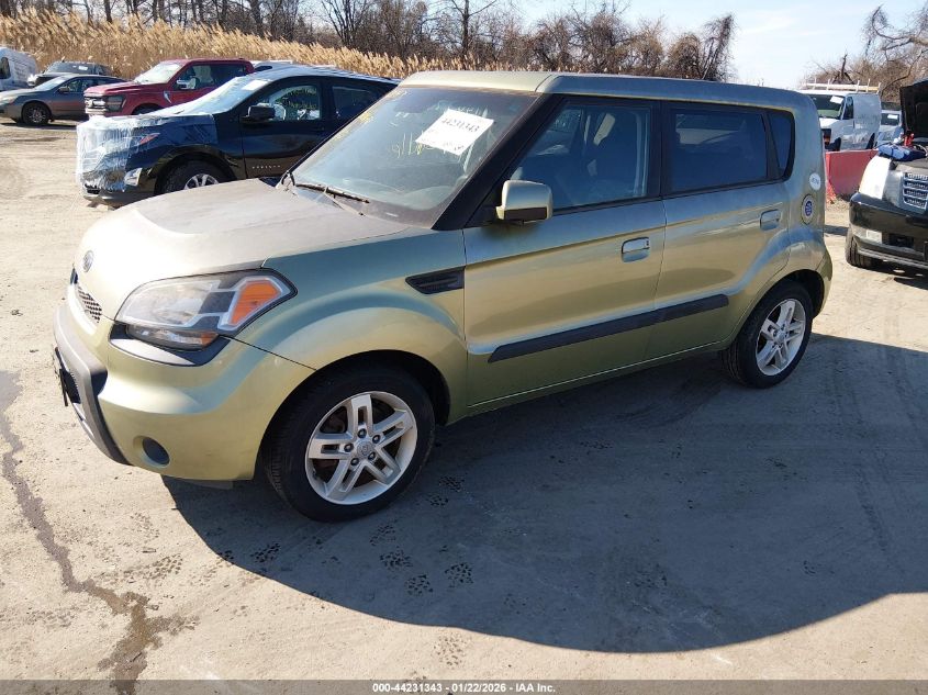 2010 Kia Soul +
