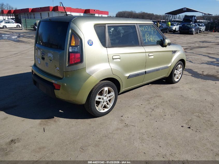 2010 Kia Soul +