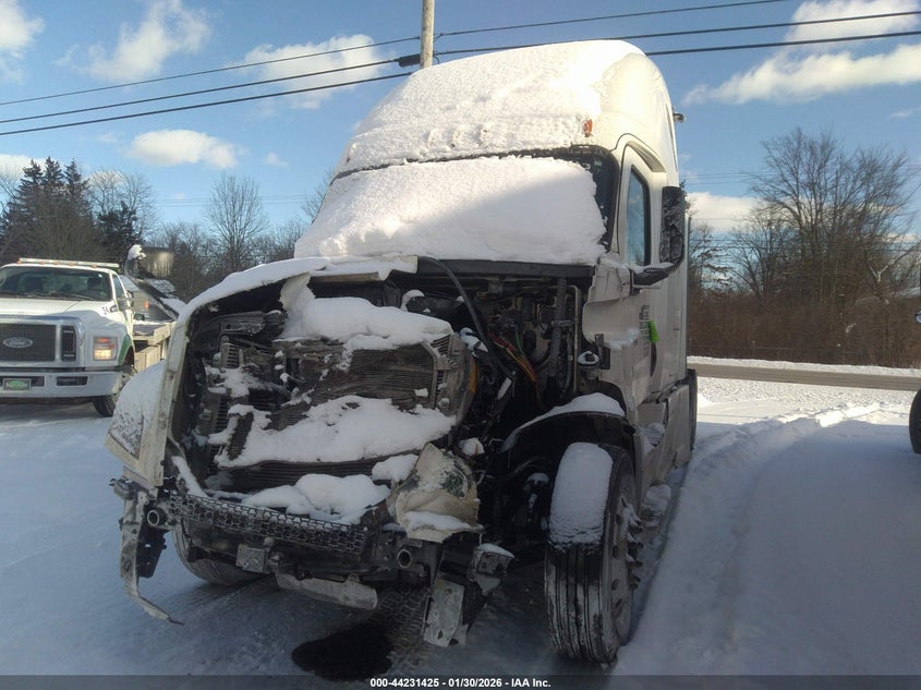 2019 Freightliner New Cascadia 126