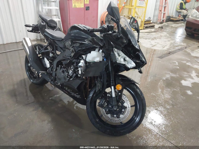 2025 Kawasaki Zx400 P