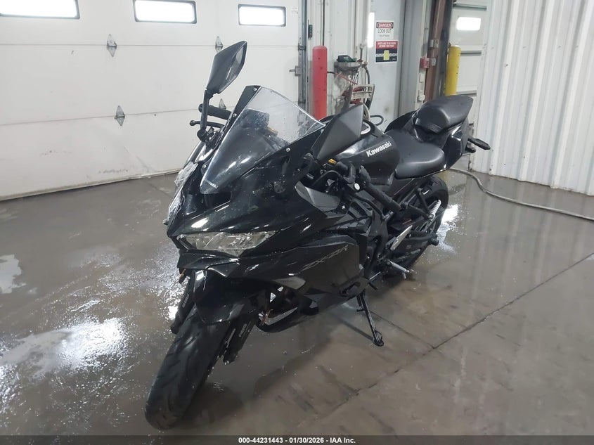 2025 Kawasaki Zx400 P