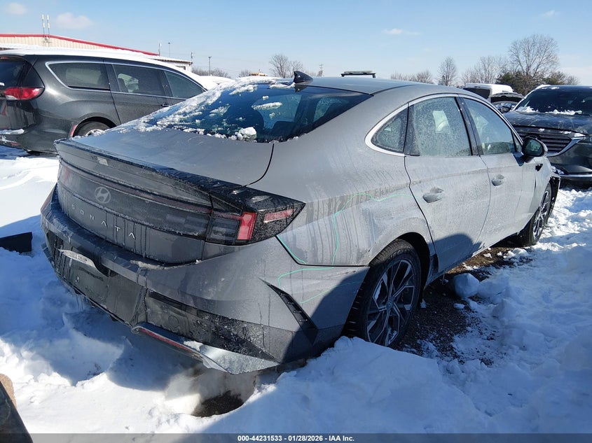 2025 Hyundai Sonata Sel