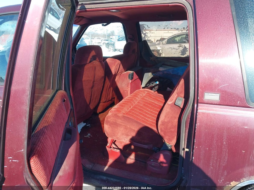 1992 Chevrolet Suburban C1500 VIN: 1GNEC16KXNJ313626 Lot: 44231590