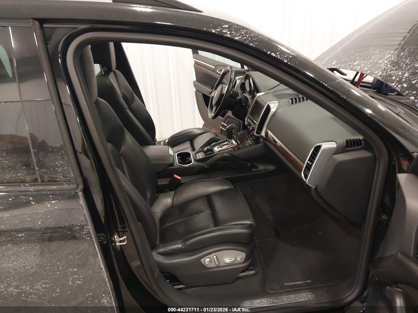 2014 Porsche Cayenne Platinum Edition