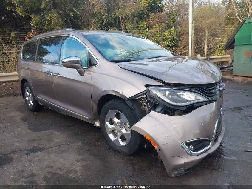 2018 Chrysler Pacifica Hybrid Limited