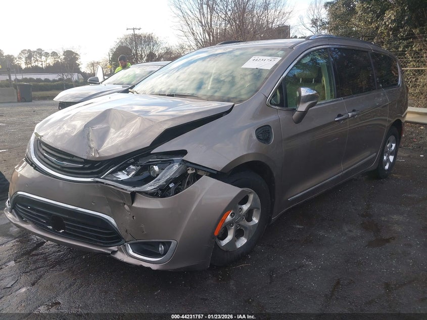 2018 Chrysler Pacifica Hybrid Limited