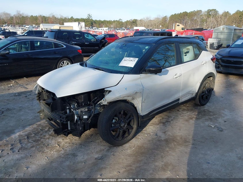 2021 Nissan Kicks Sr Xtronic Cvt